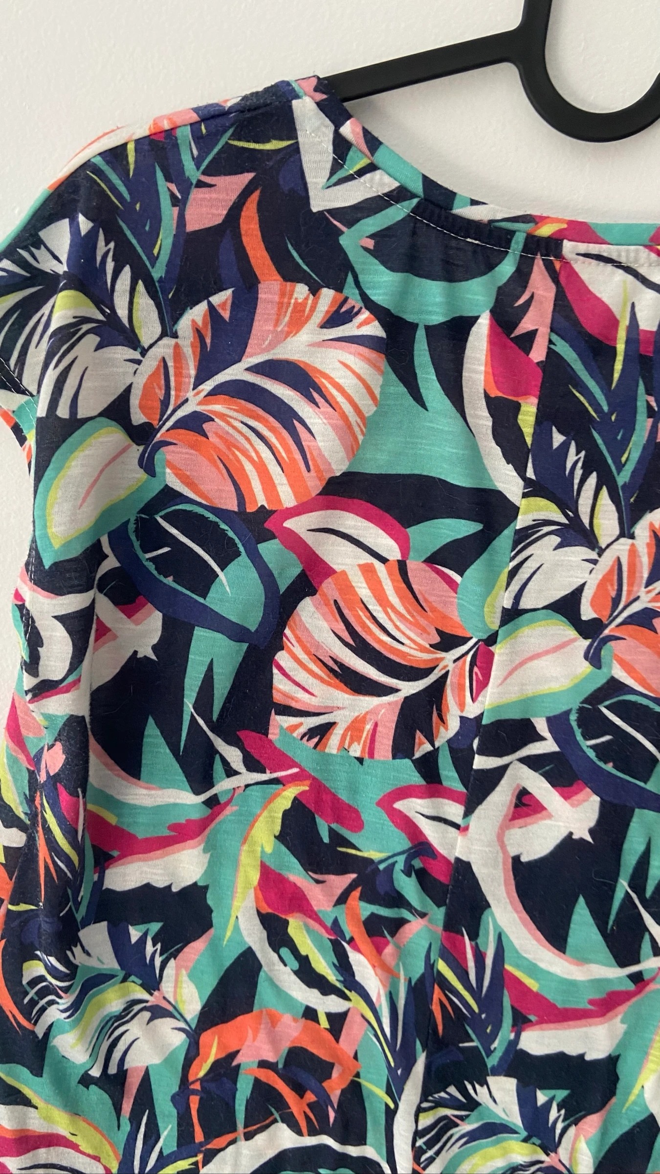 Camiseta de color vivo y con flores Talla 40 – photo 7